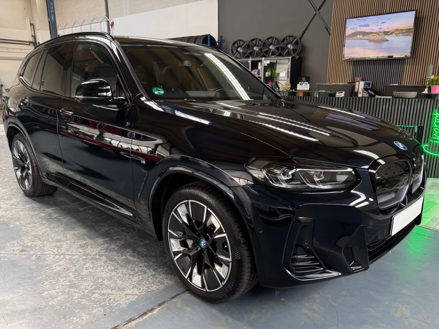 Hoofdafbeelding BMW iX3