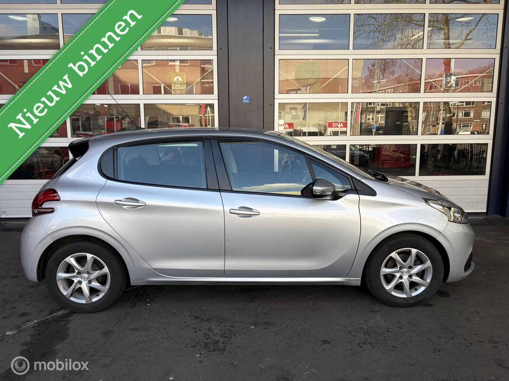 Hoofdafbeelding Peugeot 208