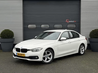 BMW 3-serie 330e Centennial Executive | Navigatie | Camera | Lederen Bekleding | Cruise Control |