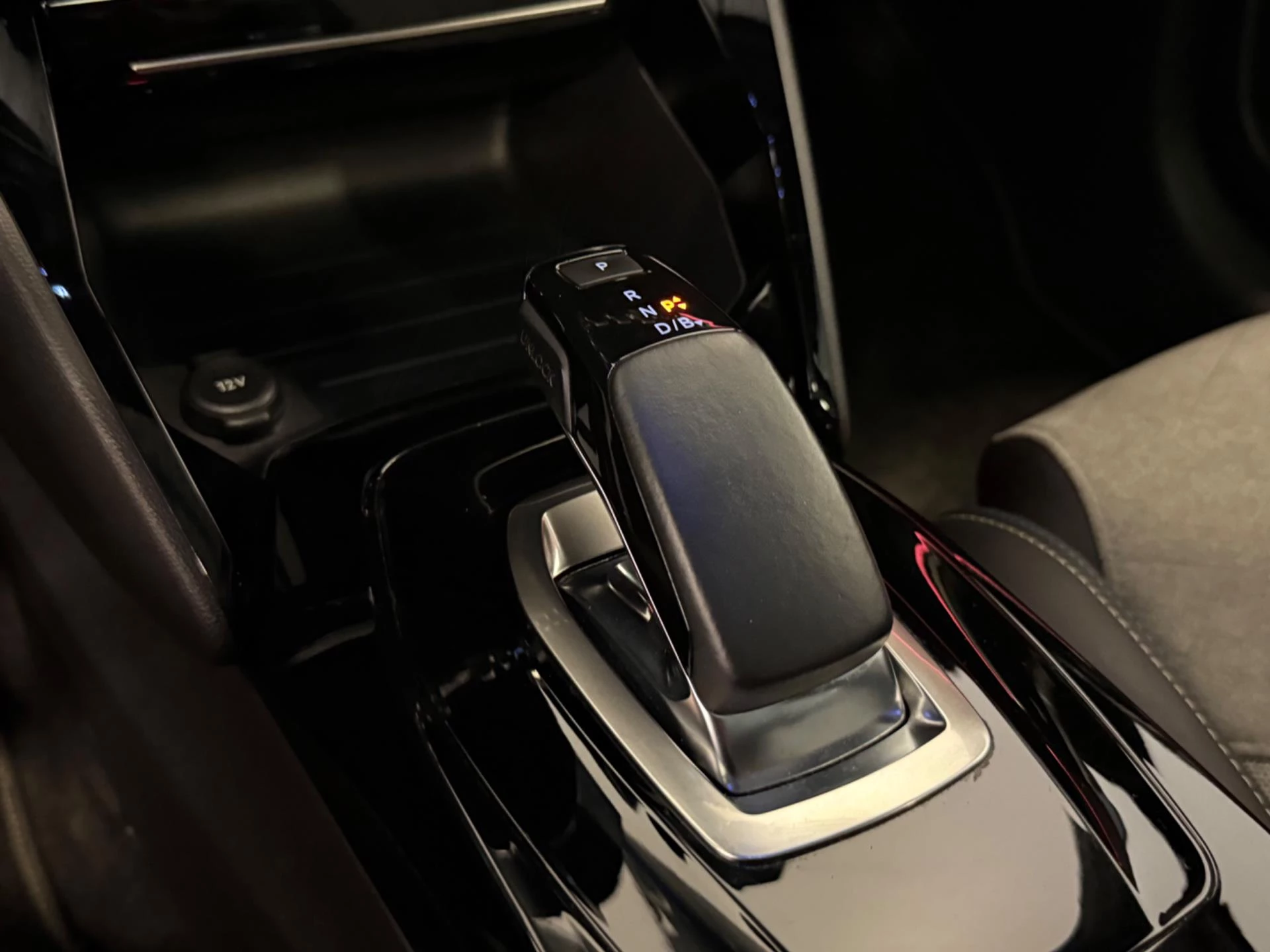 Hoofdafbeelding Peugeot e-208