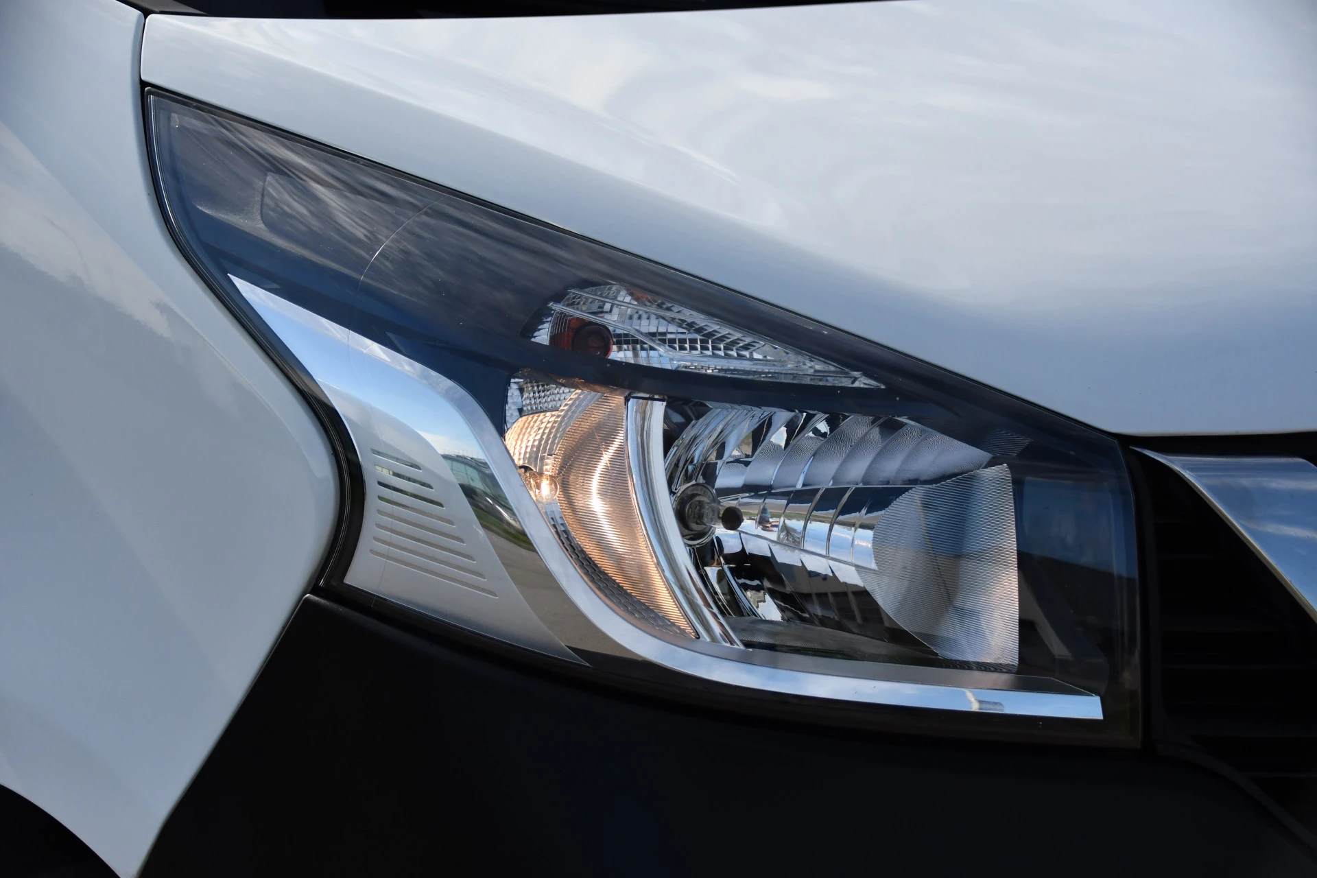 Hoofdafbeelding Nissan NV300