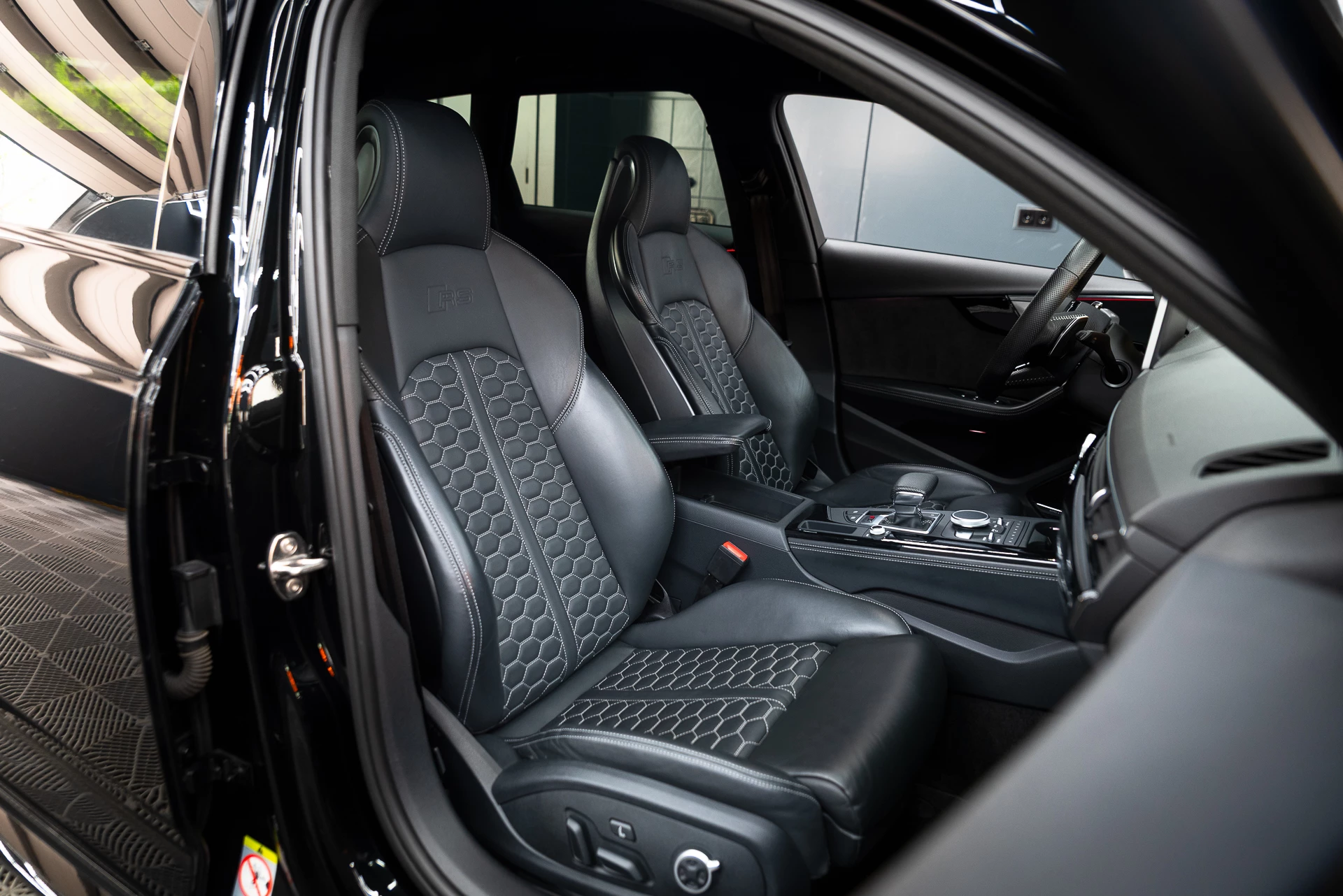 Hoofdafbeelding Audi RS4