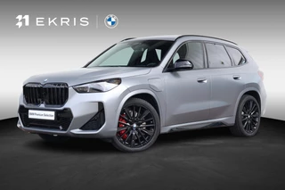 BMW X1 xDrive30e | Sport Pakket Pro | Pano Dak | M-Sportstoelen | Harman Kardon | Driving Assistant Professional | 20'' LM | Elektr. Verstelbare Voorstoelen | Head-Up |