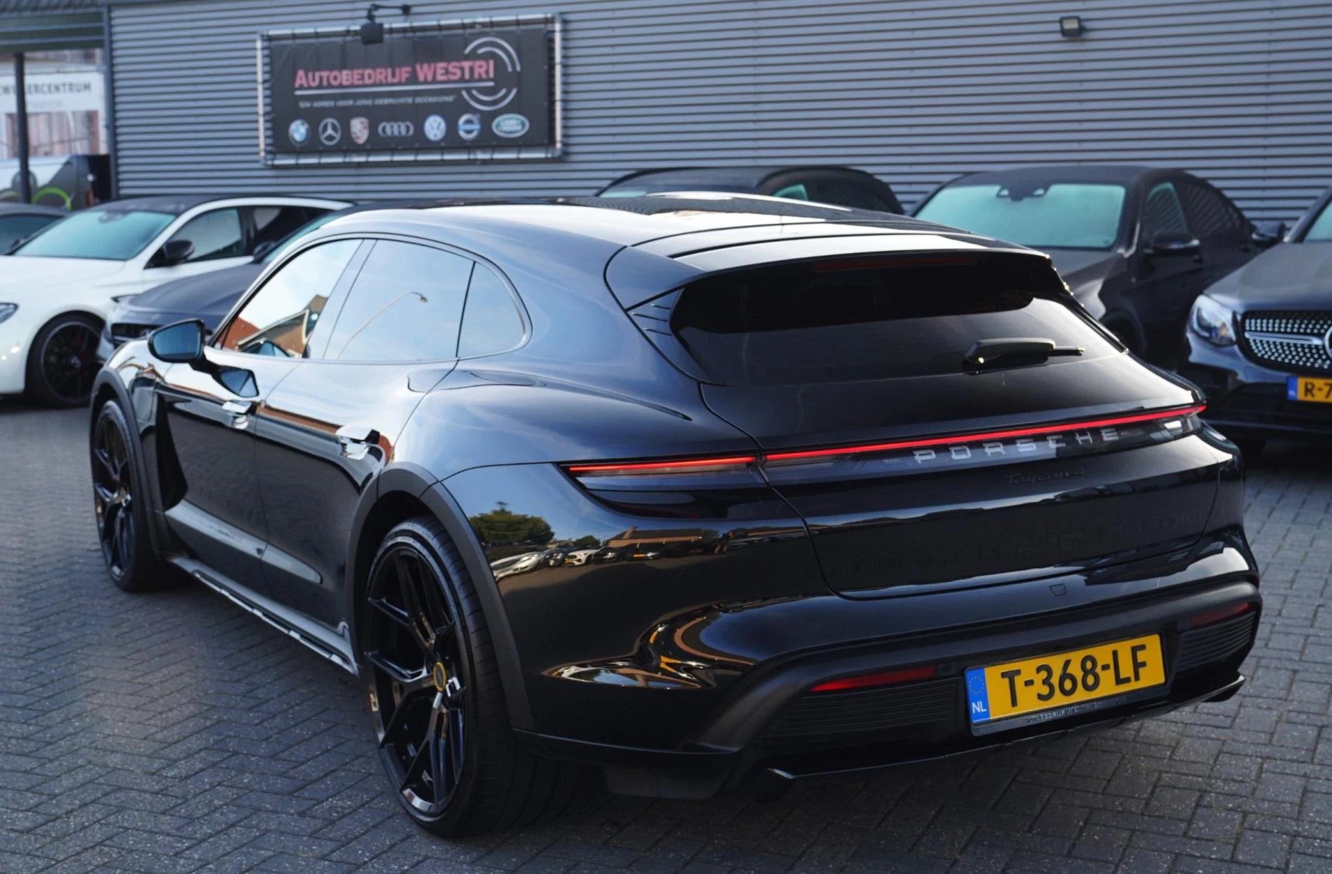 Hoofdafbeelding Porsche Taycan