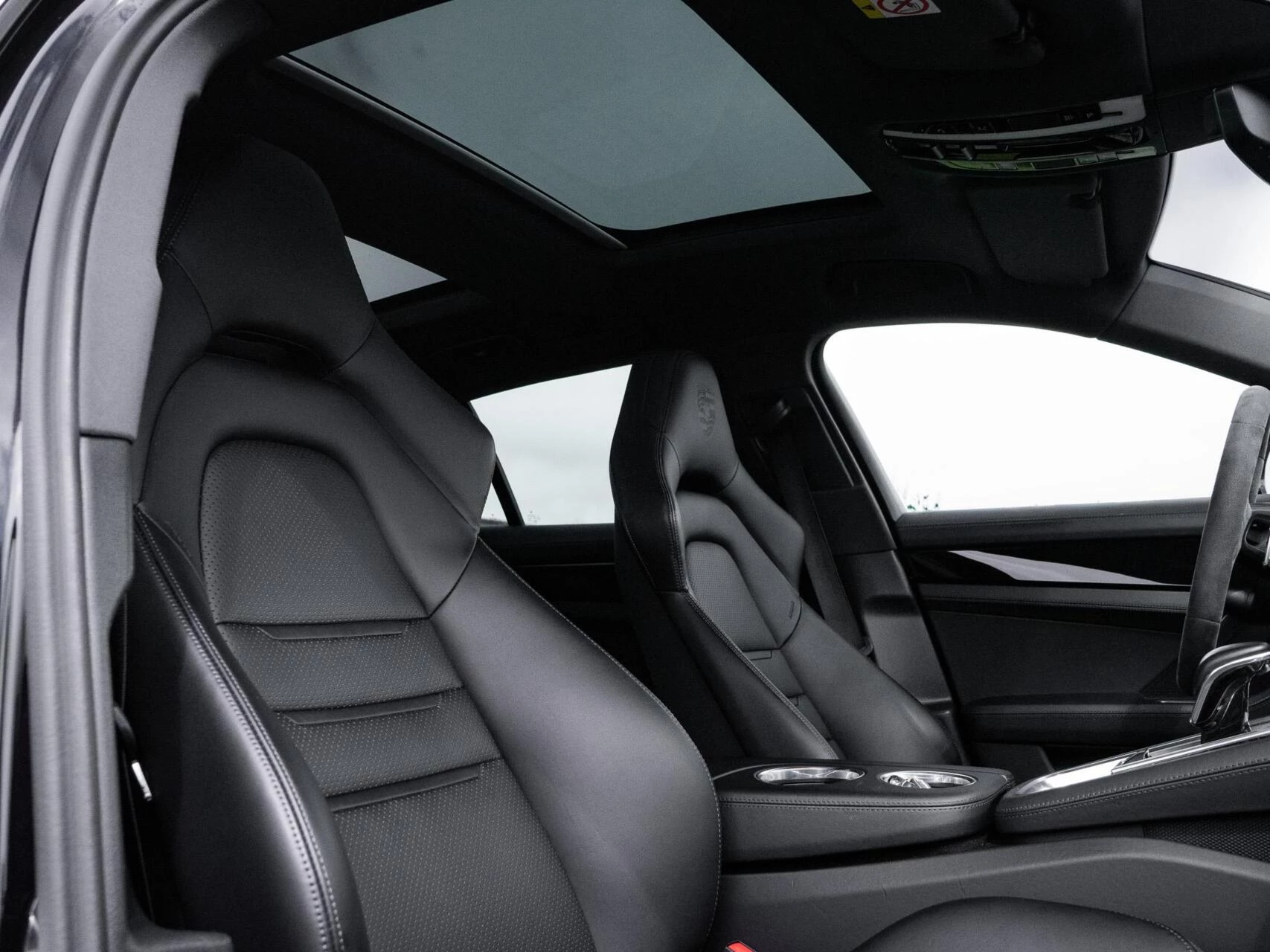 Hoofdafbeelding Porsche Panamera