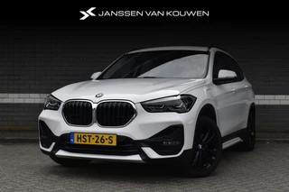 BMW X1 xDrive25e / Sport Line / Stoelverwarming / Navigatie / LED Koplampen