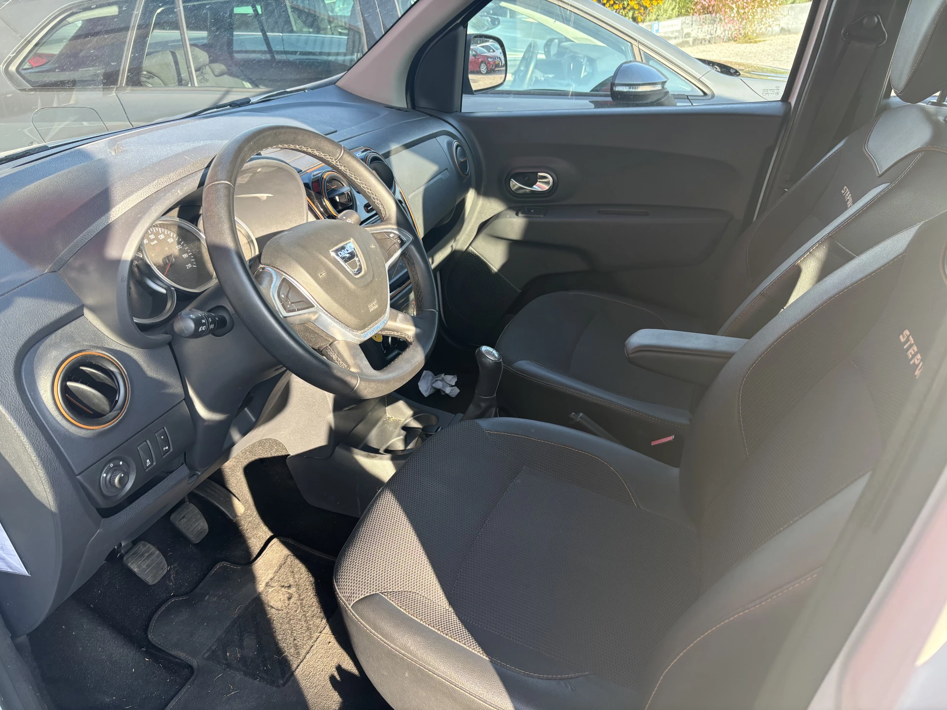 Hoofdafbeelding Dacia Lodgy