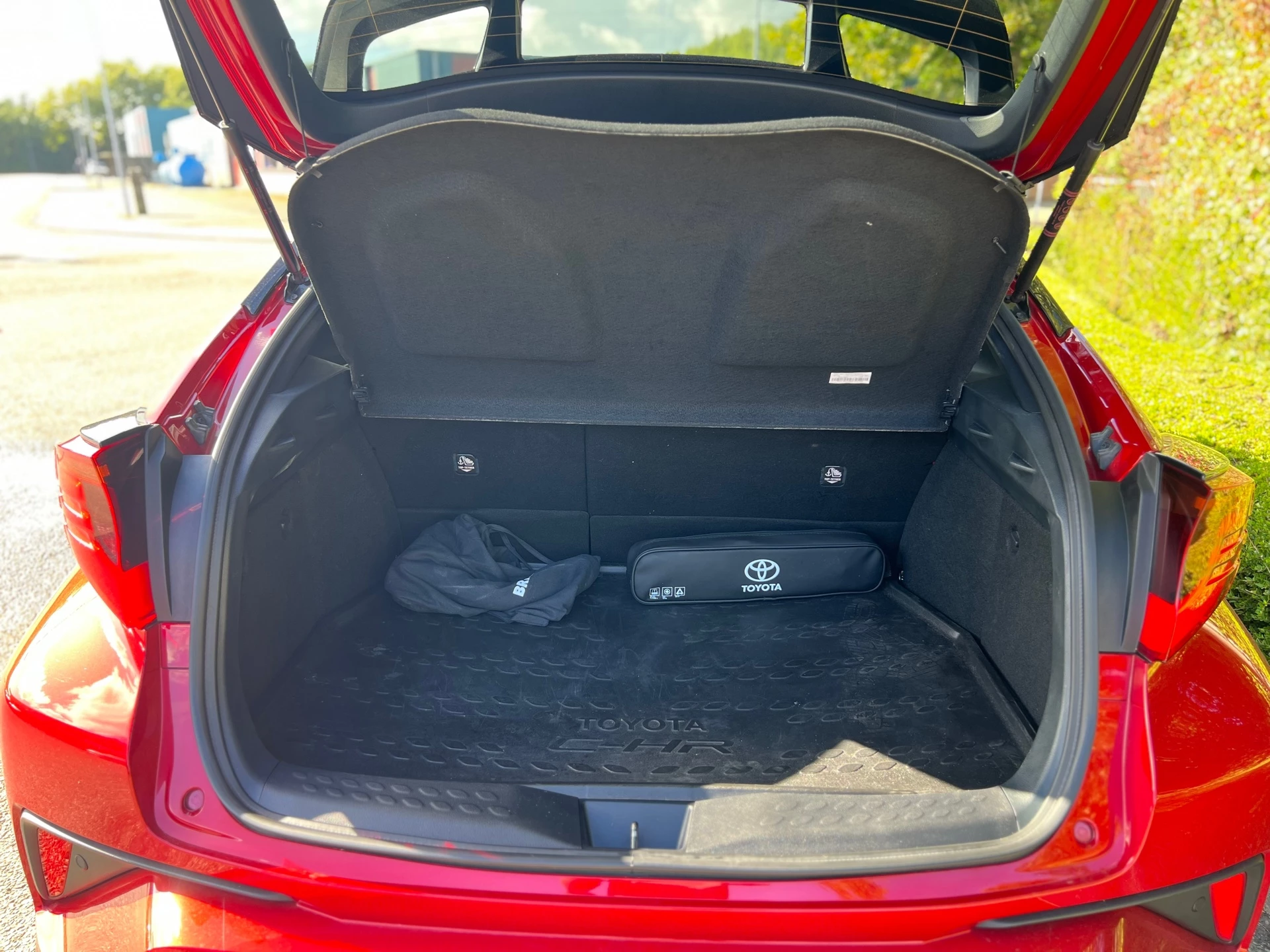 Hoofdafbeelding Toyota C-HR