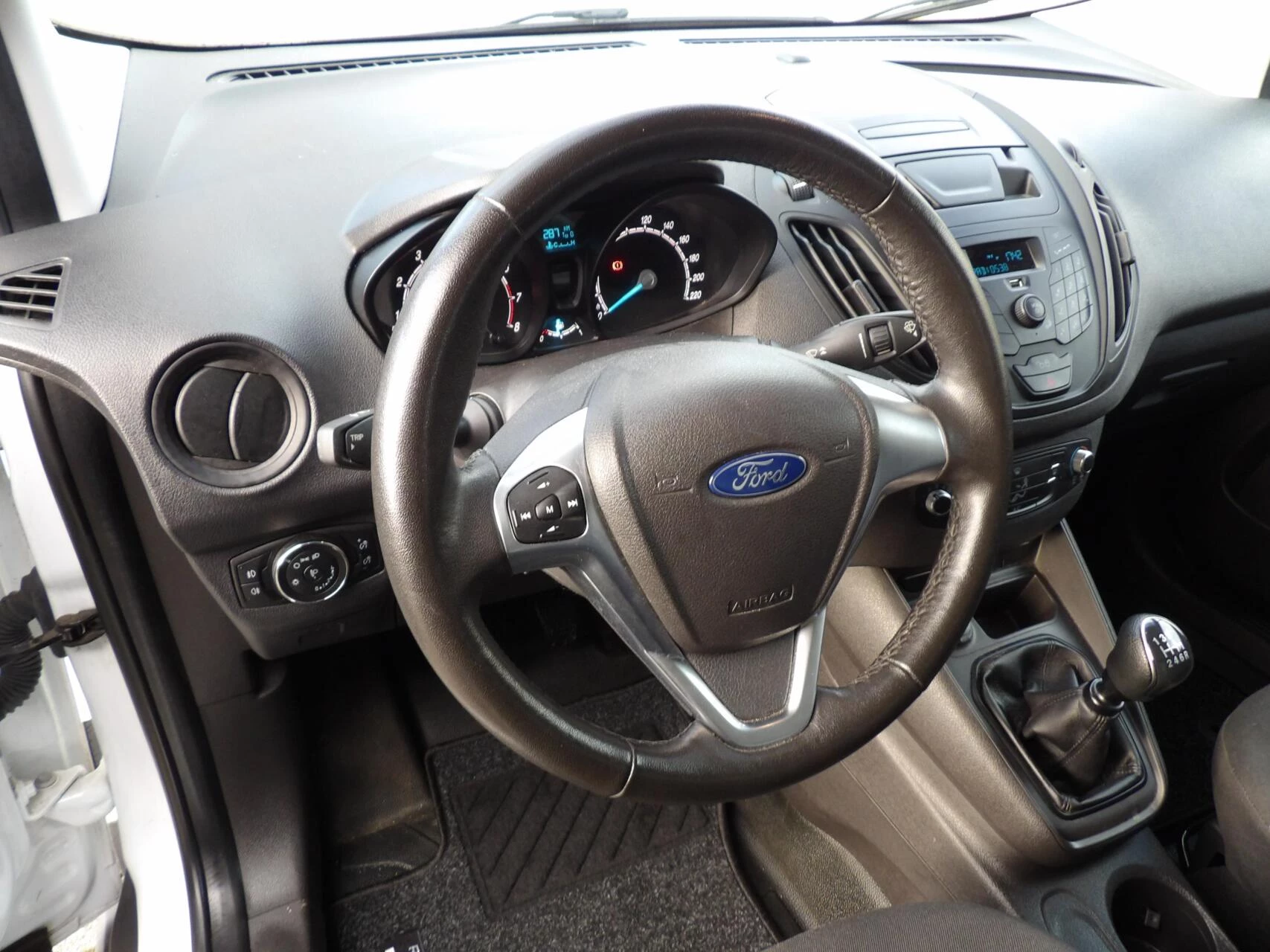 Hoofdafbeelding Ford Transit Courier