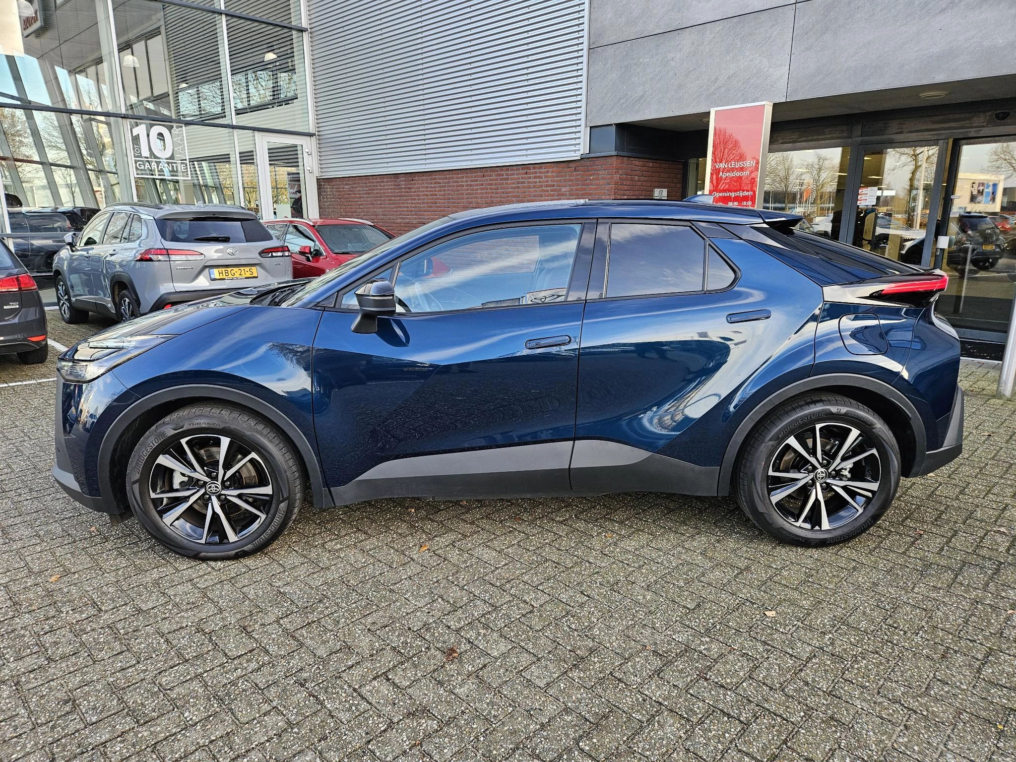 Hoofdafbeelding Toyota C-HR
