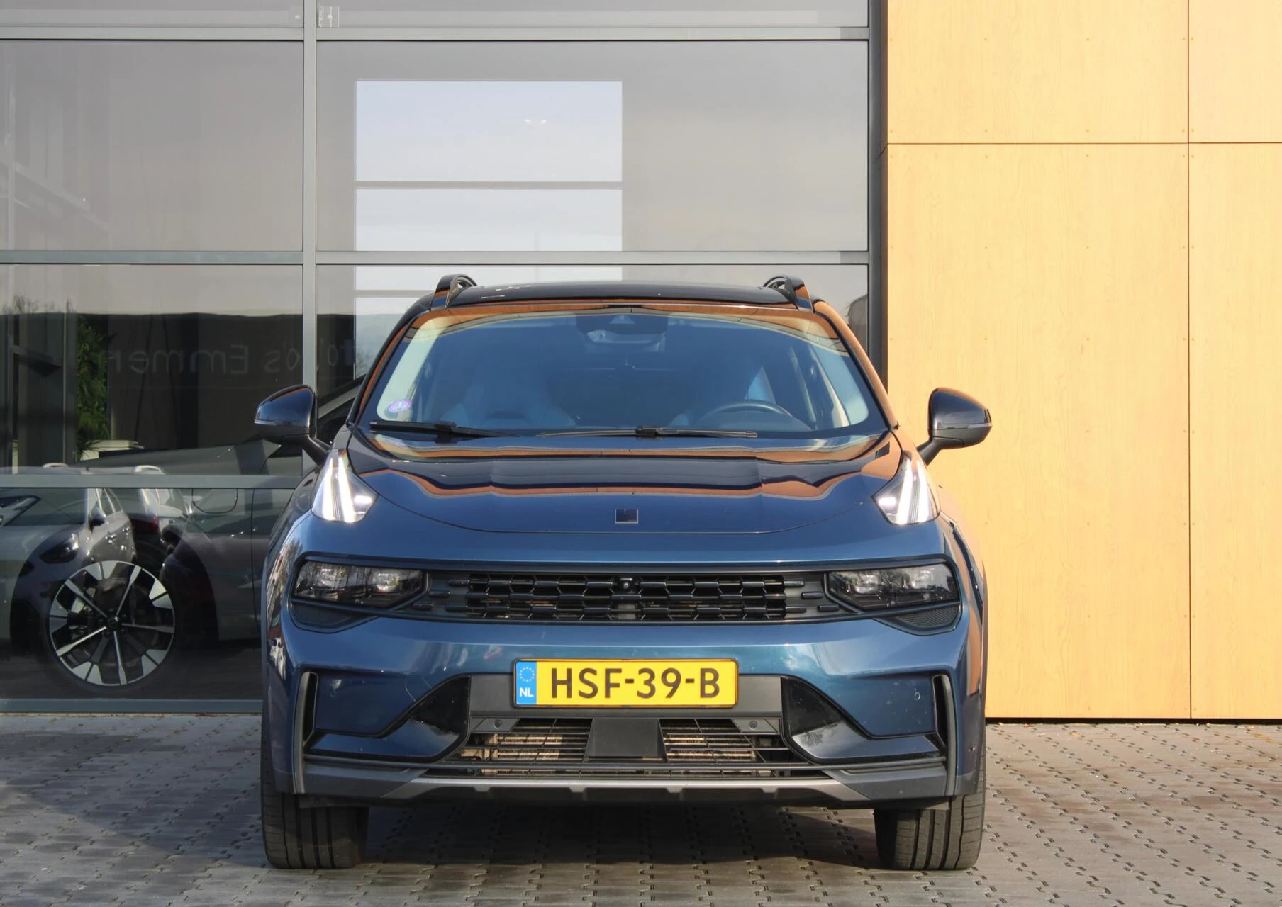 Hoofdafbeelding Lynk & Co 01