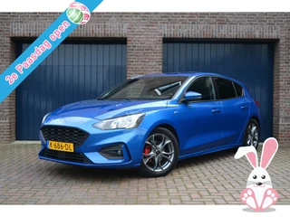 Ford Focus 1.0 EcoBoost Hybrid ST Line X Business | Virtual Cockpit | Keyless | Adaptive Cruise | Trekhaak | Camera | Carplay/Android Auto | Navigatie