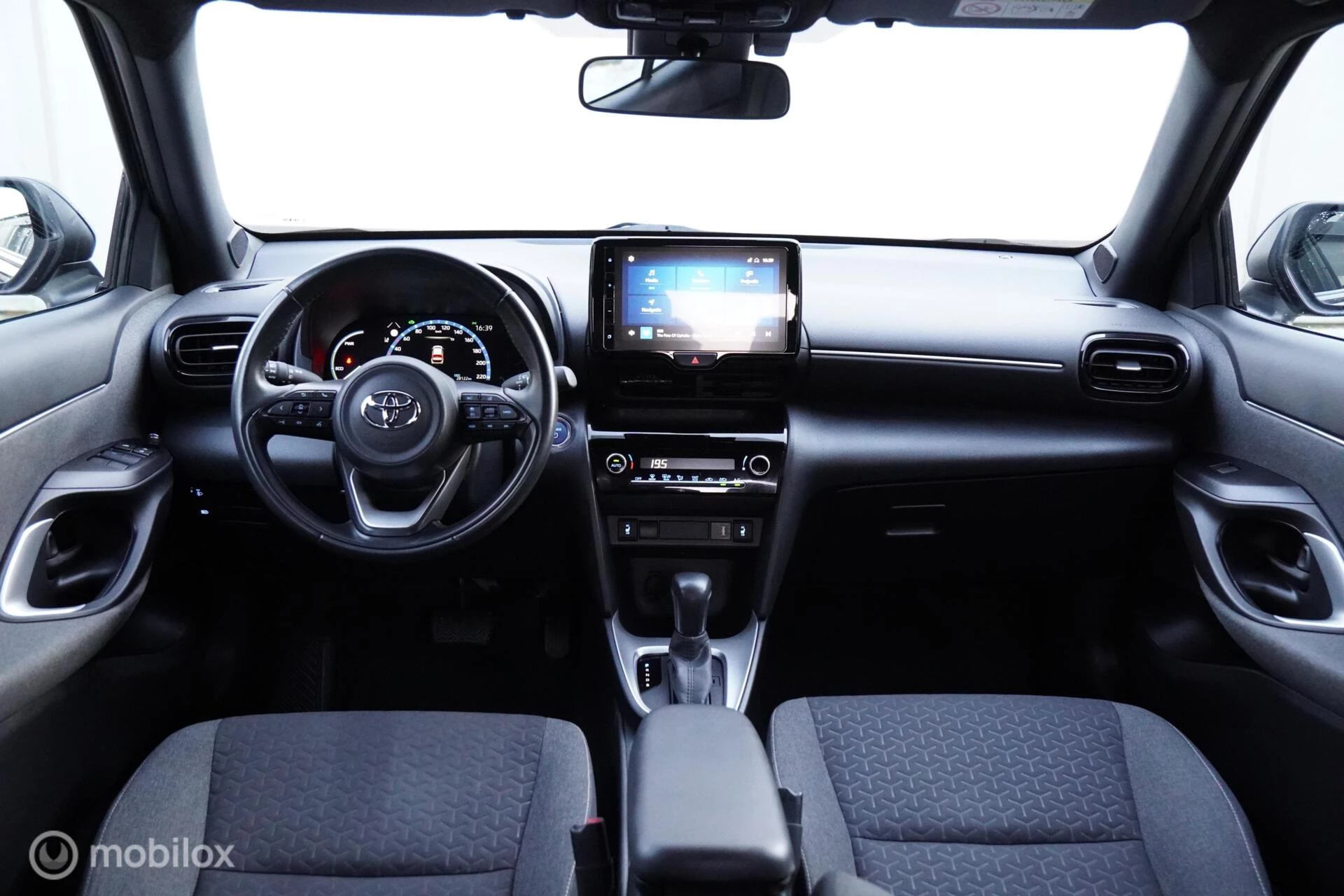 Hoofdafbeelding Toyota Yaris Cross