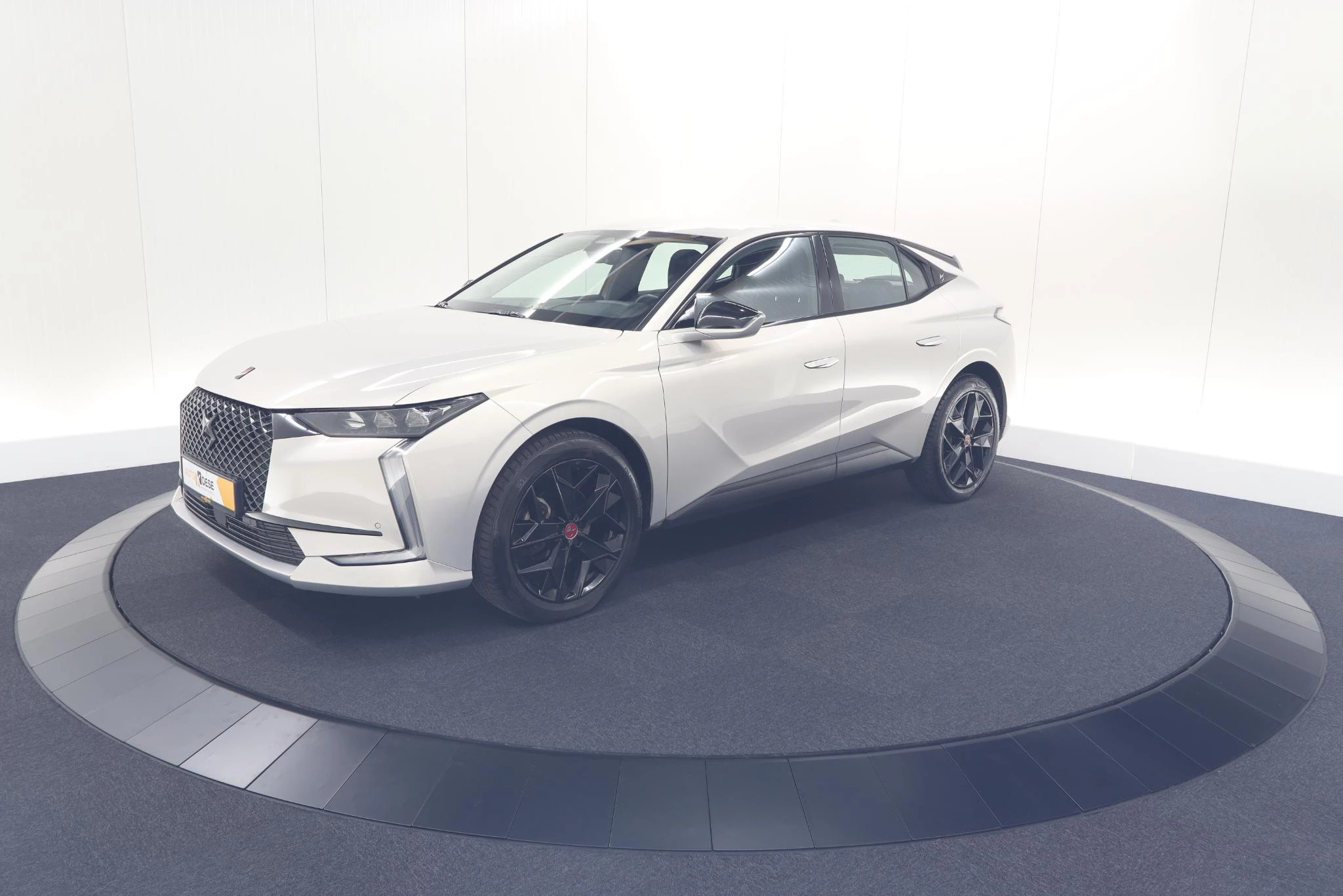 Hoofdafbeelding DS DS 4