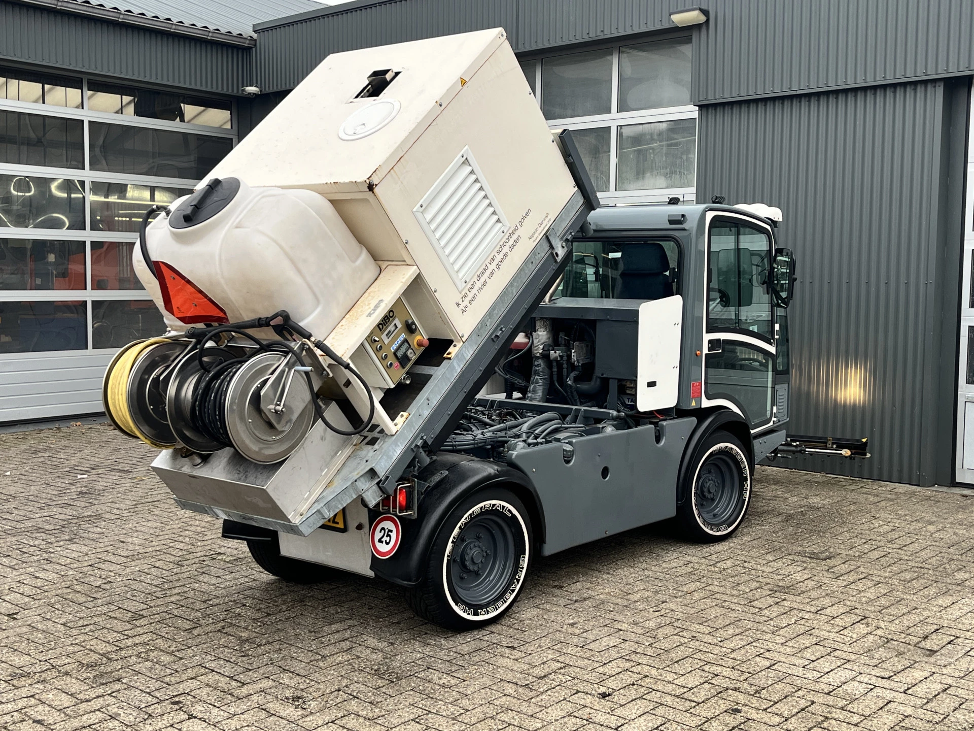 Hoofdafbeelding boschung P4T