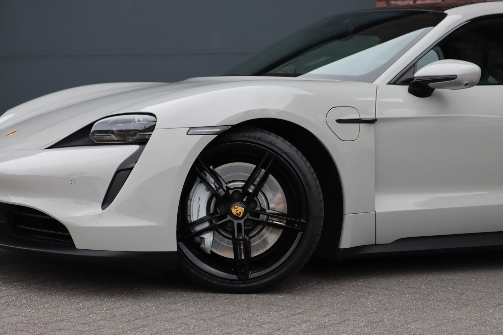 Hoofdafbeelding Porsche Taycan