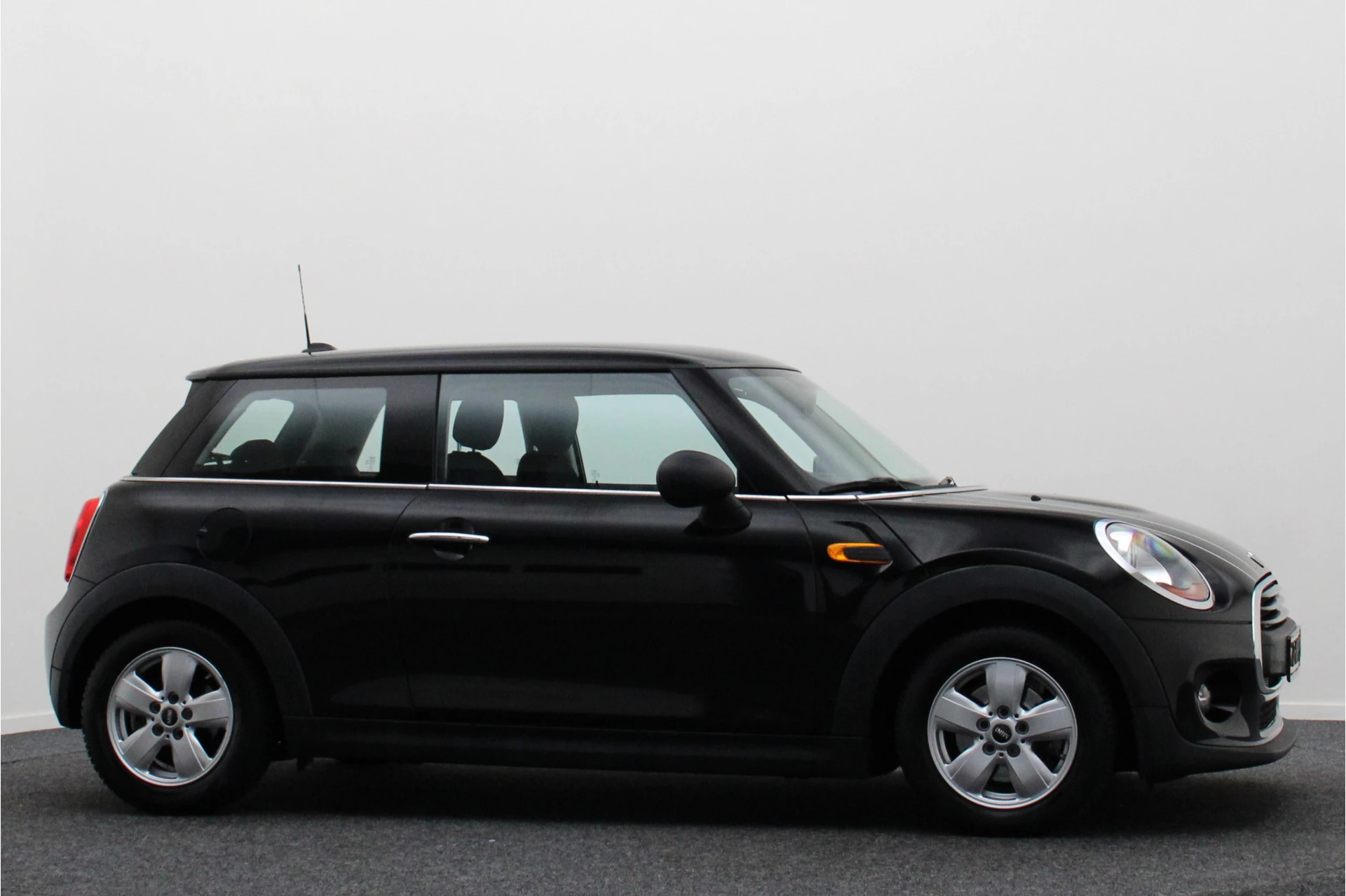 Hoofdafbeelding MINI One