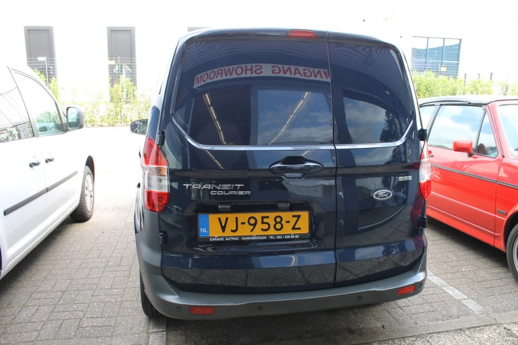 Hoofdafbeelding Ford Transit Courier