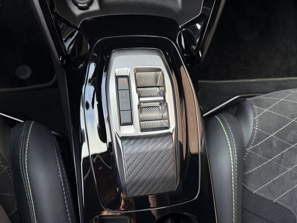 Hoofdafbeelding Peugeot e-208