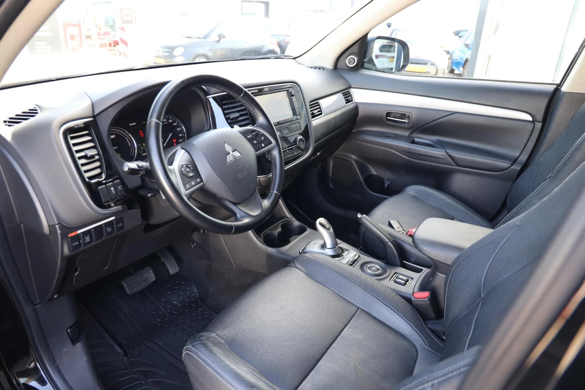 Hoofdafbeelding Mitsubishi Outlander