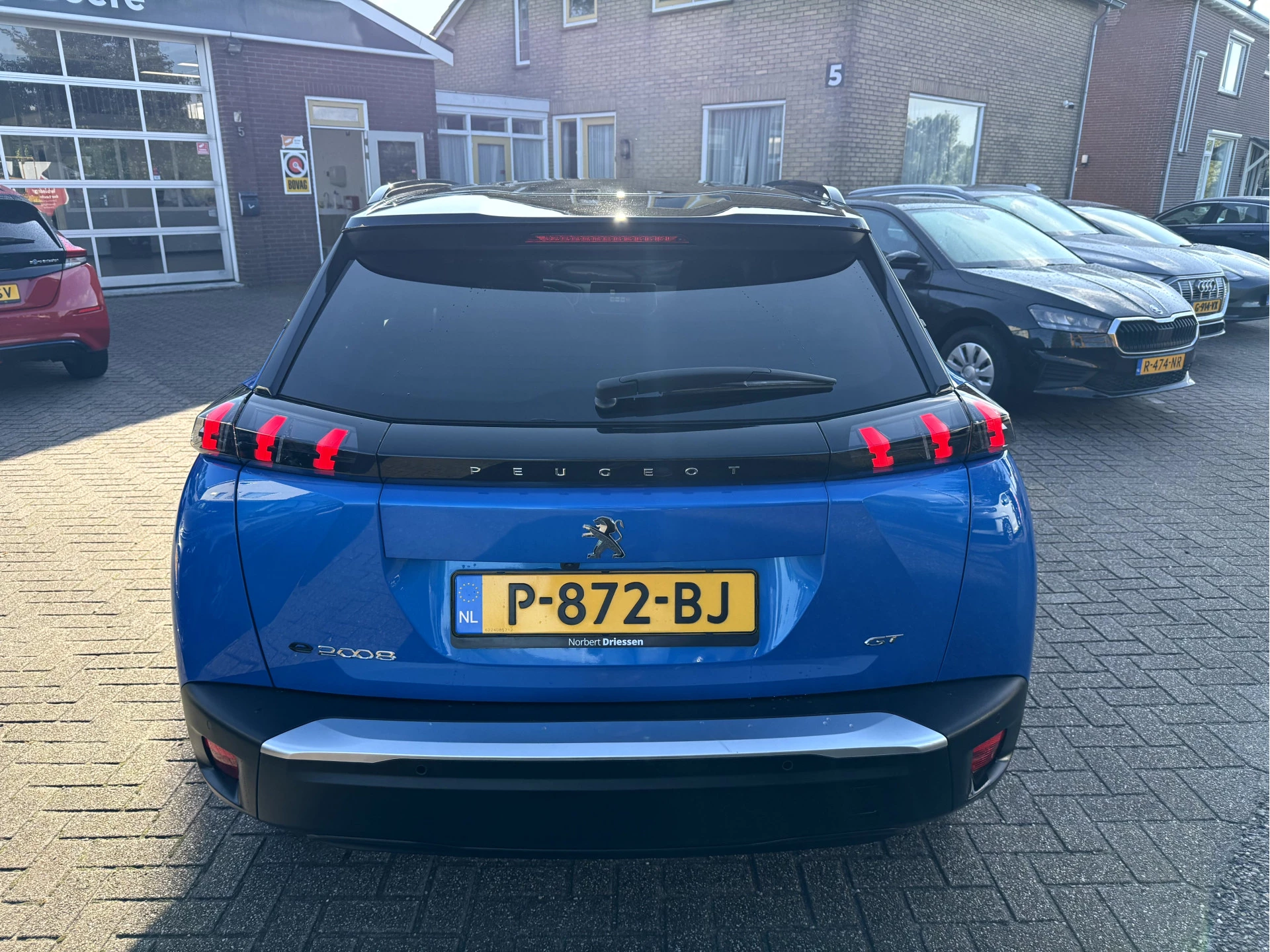 Hoofdafbeelding Peugeot e-2008