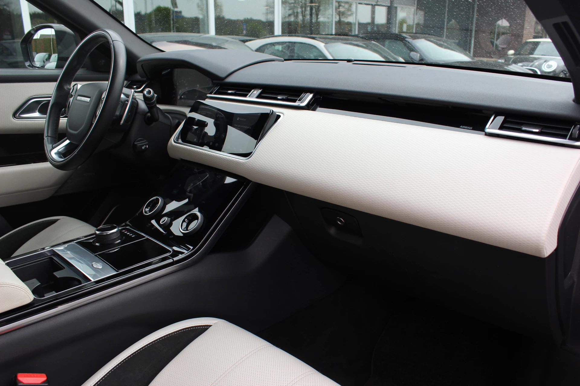 Hoofdafbeelding Land Rover Range Rover Velar