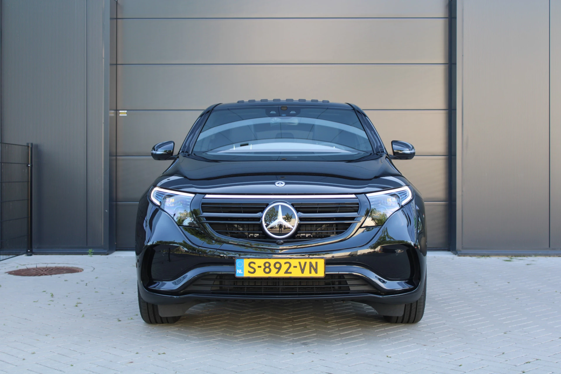 Hoofdafbeelding Mercedes-Benz EQC