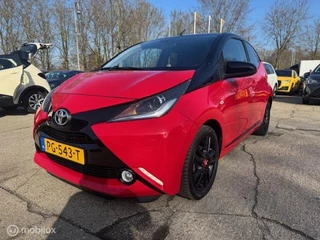 Toyota Aygo 1.0 VVT-i x-play Bi-Tone+Camera+Carplay!