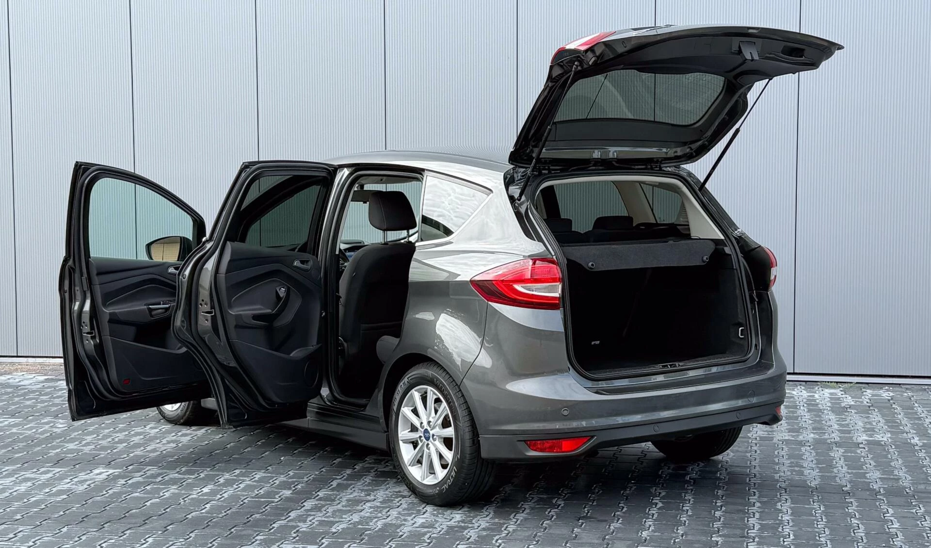 Hoofdafbeelding Ford C-MAX