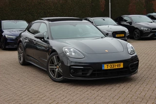 Porsche Panamera Sport Turismo 2.9 4 E-Hybrid Platinum Edition / Panoramadak / 360Camera / Sportdesign+Chrono / Luxe Leder / Luchtvering / Keyless / Bose / 21'' / Stoelverwarming4x / Dodehoek / DAB / Cruise Control Adaptief