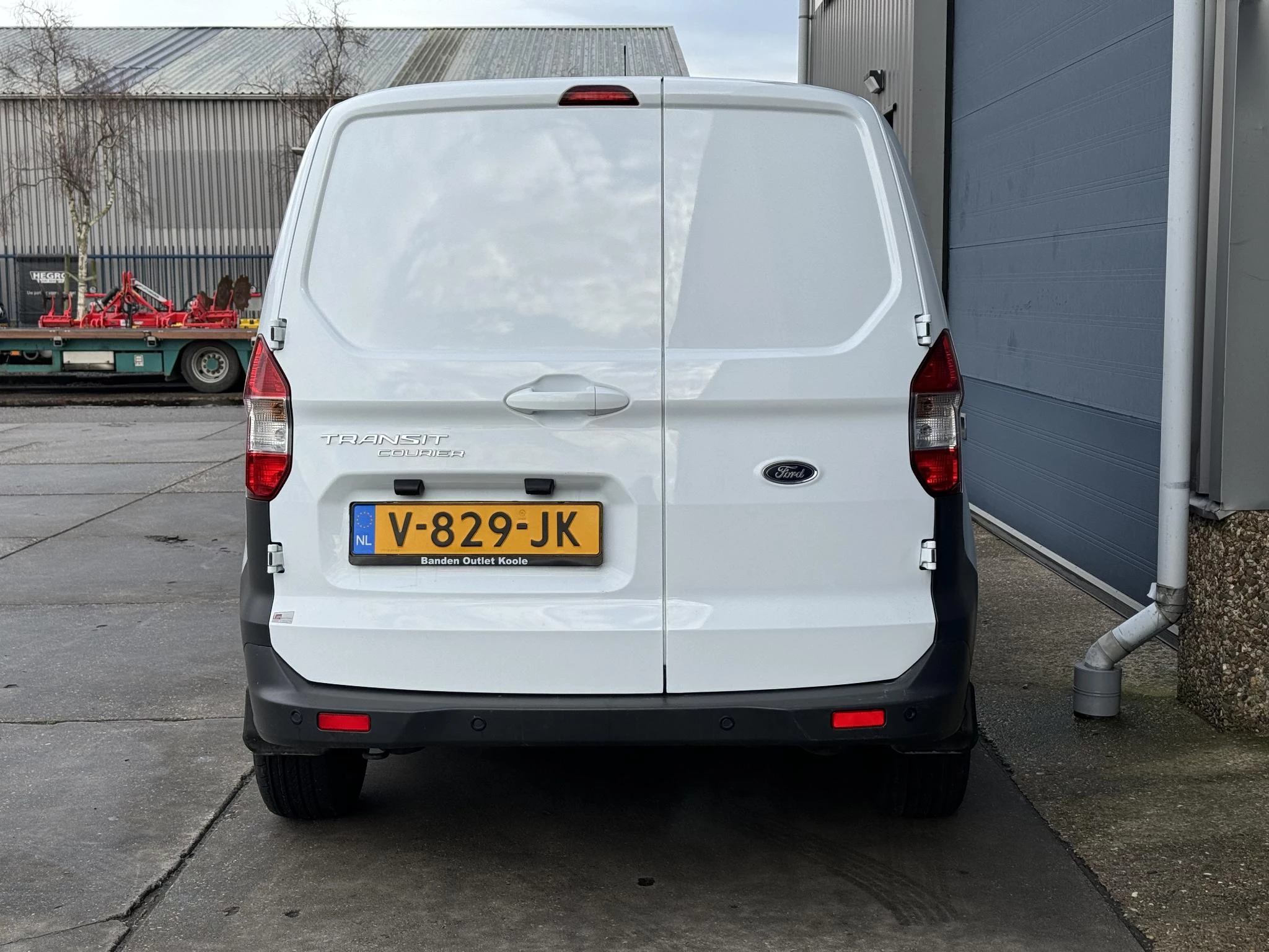 Hoofdafbeelding Ford Transit Courier