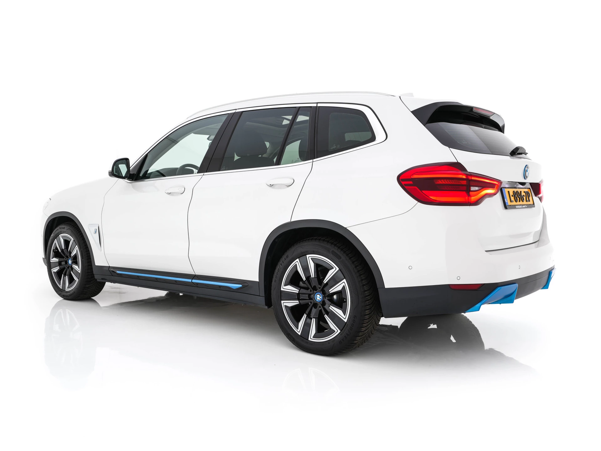 Hoofdafbeelding BMW iX3