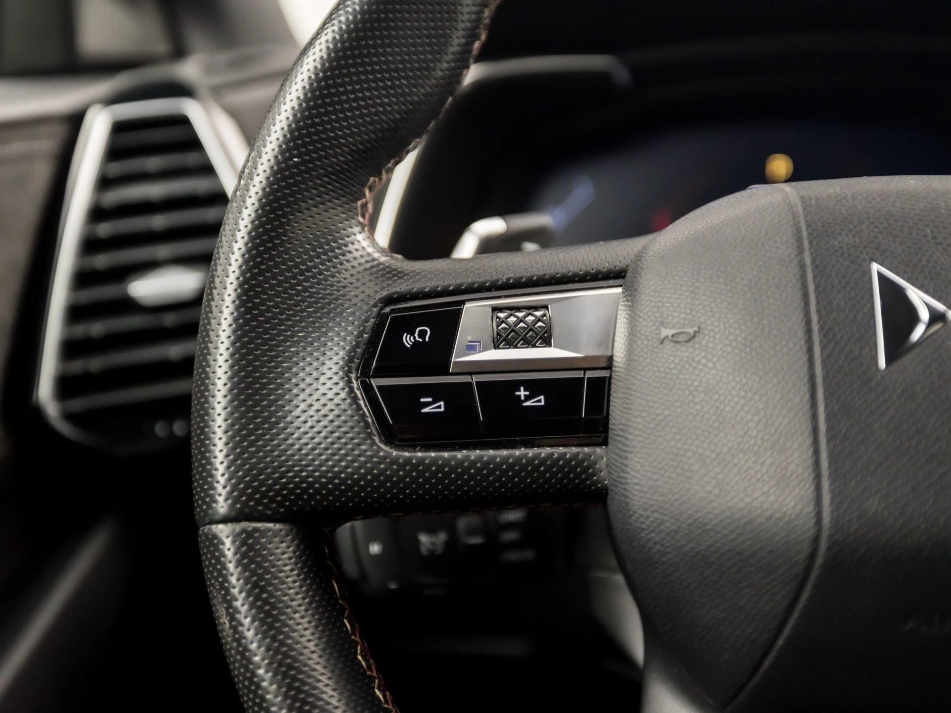 Hoofdafbeelding DS DS 7