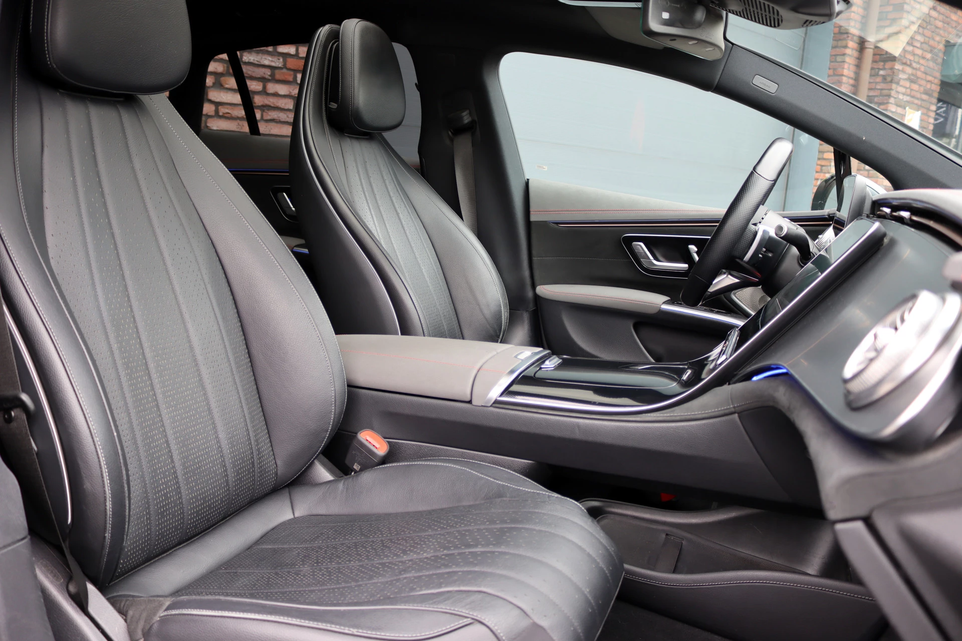 Hoofdafbeelding Mercedes-Benz EQS