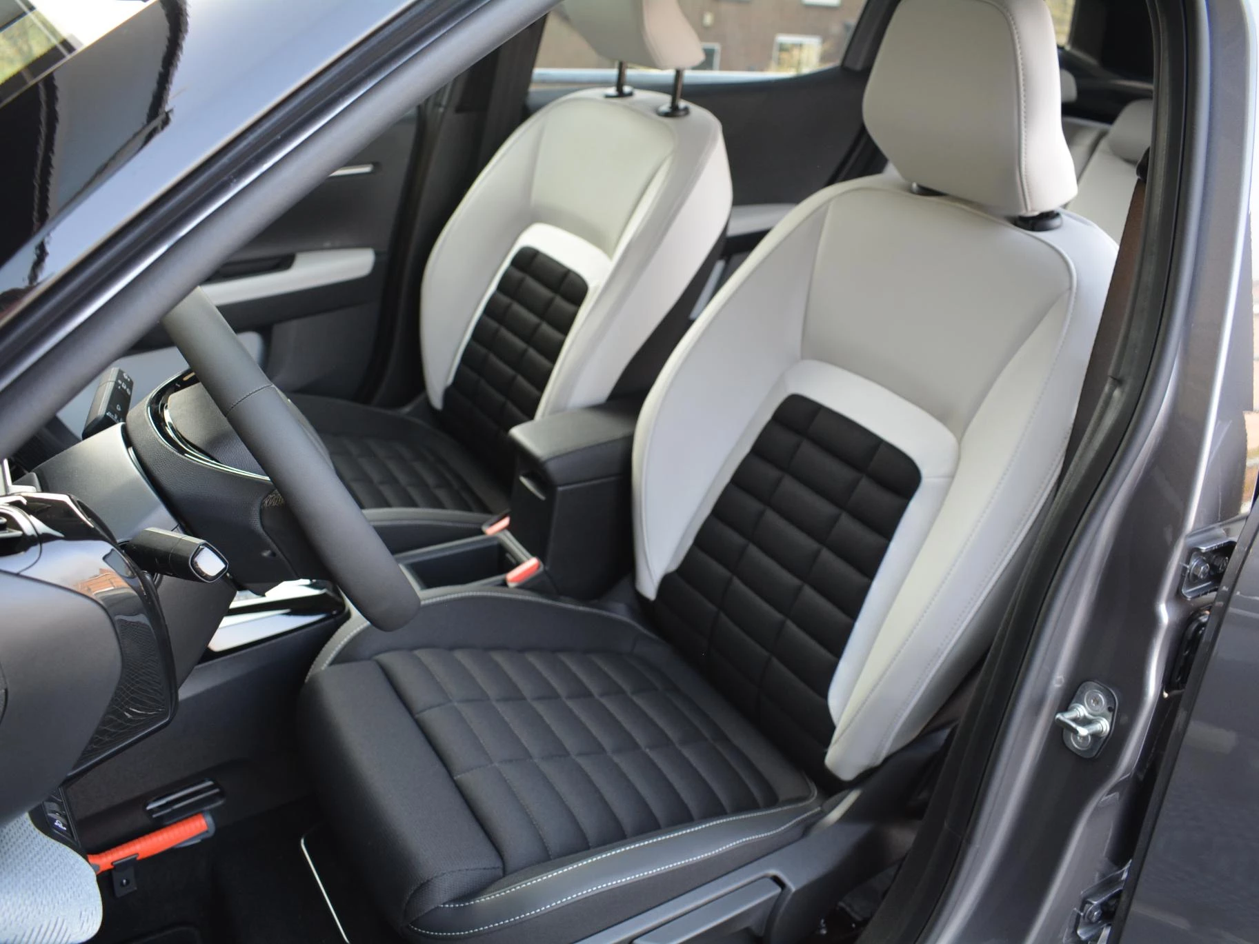 Hoofdafbeelding Citroën ë-C3 Aircross