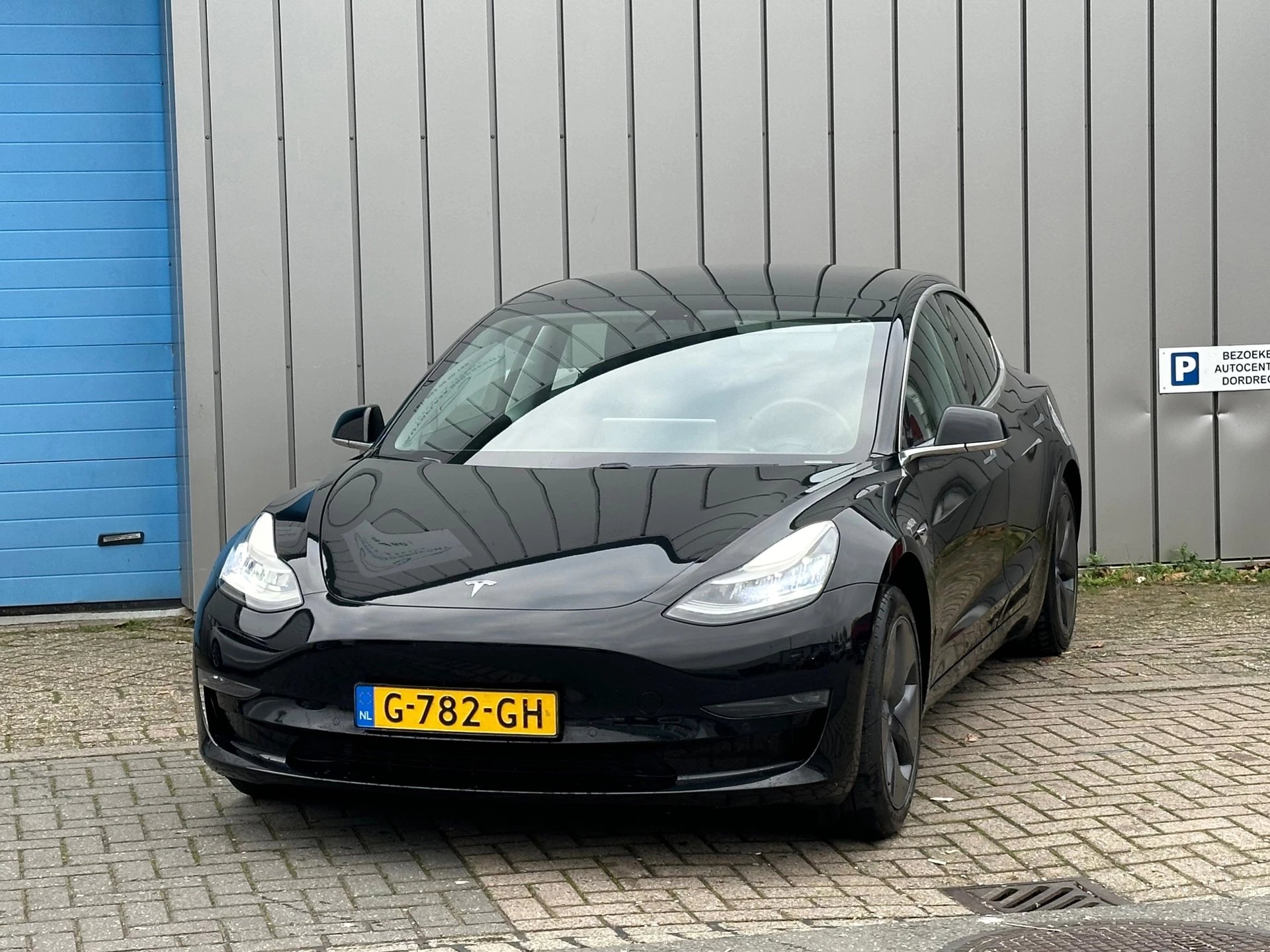 Hoofdafbeelding Tesla Model 3