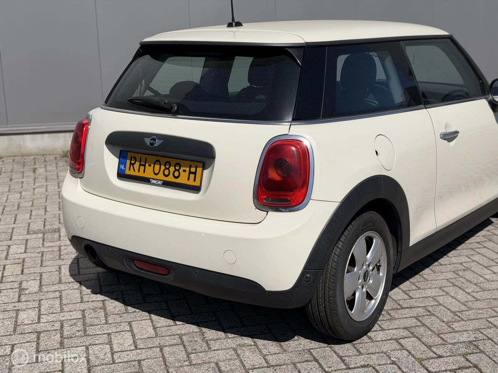 Hoofdafbeelding MINI One