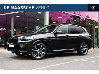Hoofdafbeelding BMW X3 BMW X3 xDrive30e M Sport Automaat / Panoramadak / Trekhaak / Sportstoelen / Achteruitrijcamera / Laserlight / Comfort Access / Head-Up / Harman Kardon / Live Cockpit Professional