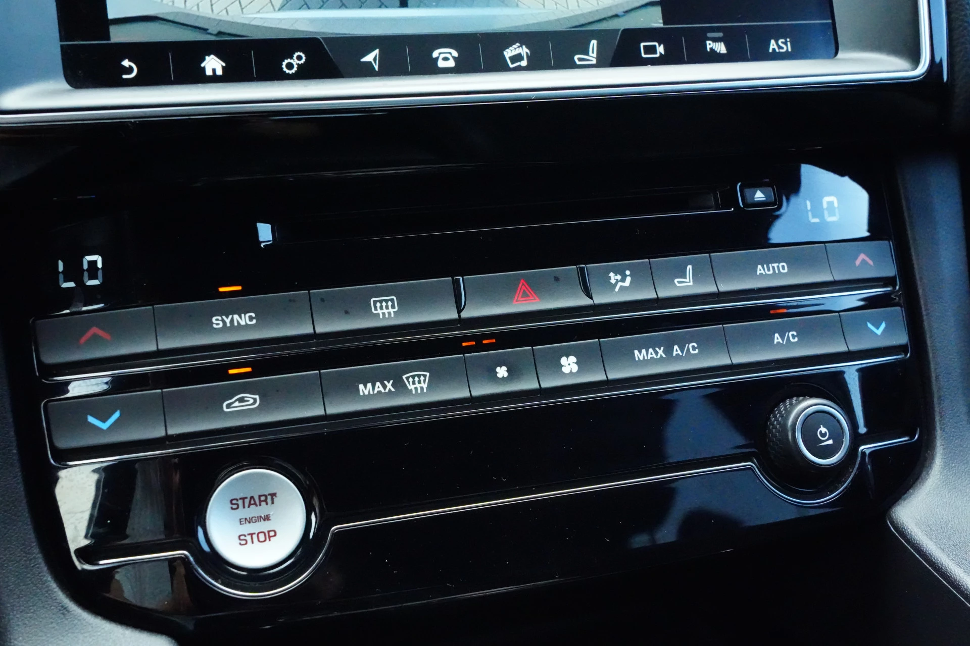 Hoofdafbeelding Jaguar F-PACE
