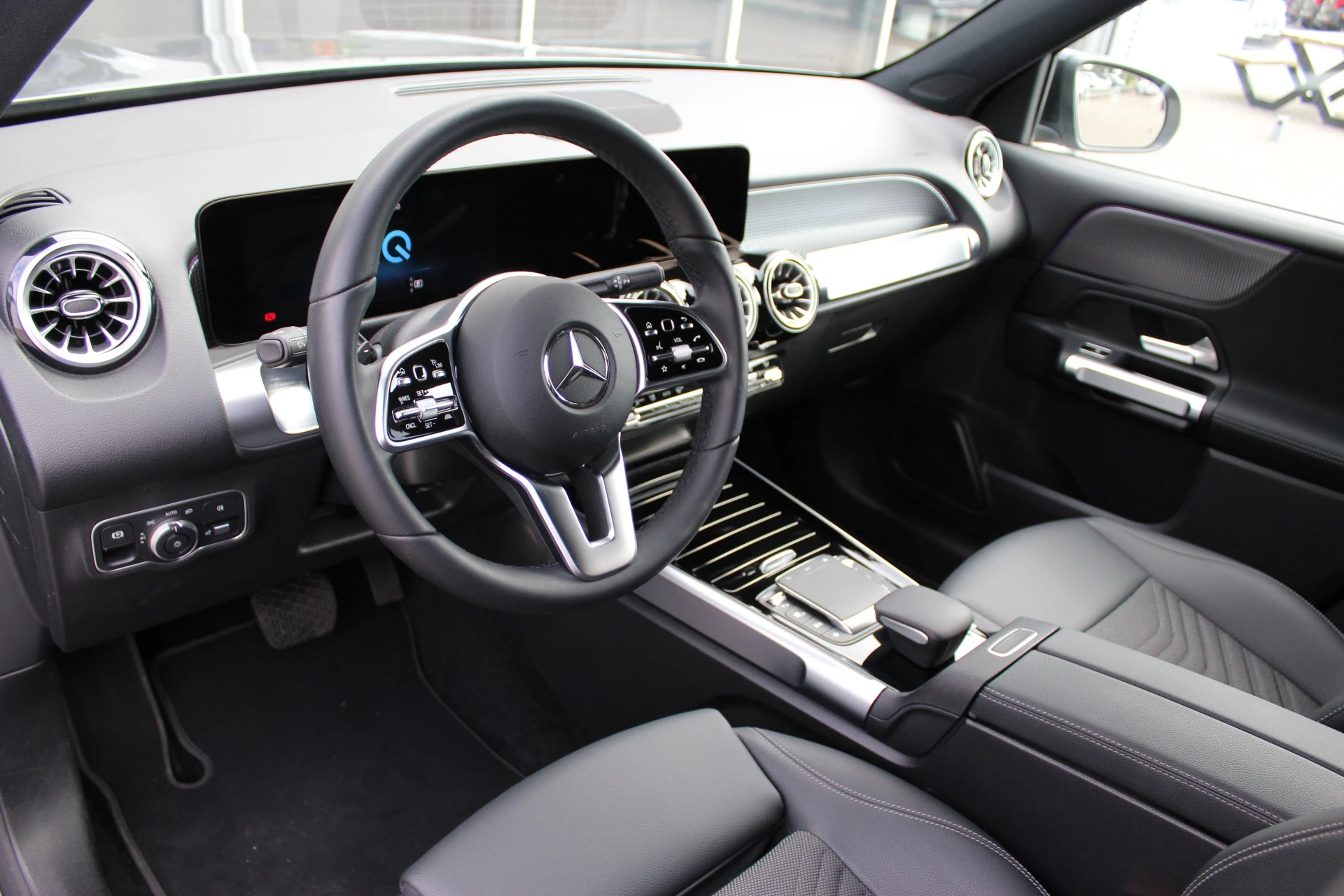 Hoofdafbeelding Mercedes-Benz EQB