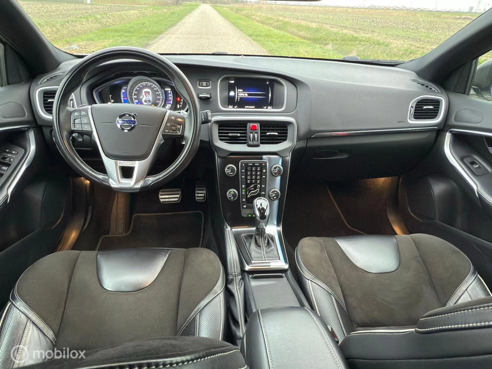 Hoofdafbeelding Volvo V40
