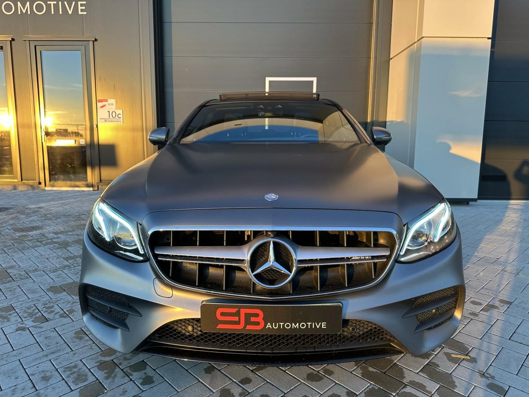 Hoofdafbeelding Mercedes-Benz E-Klasse