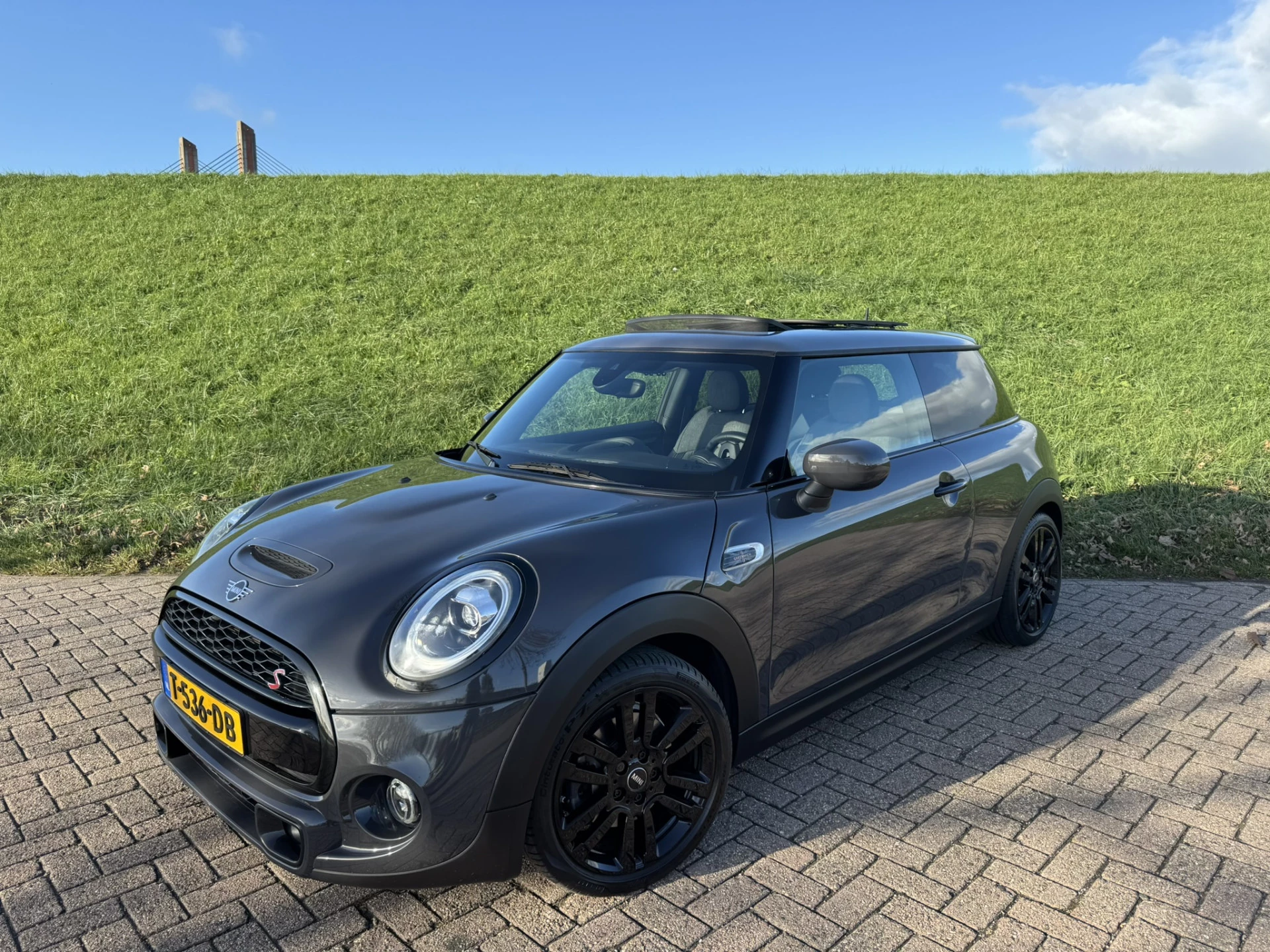 Hoofdafbeelding MINI Cooper S