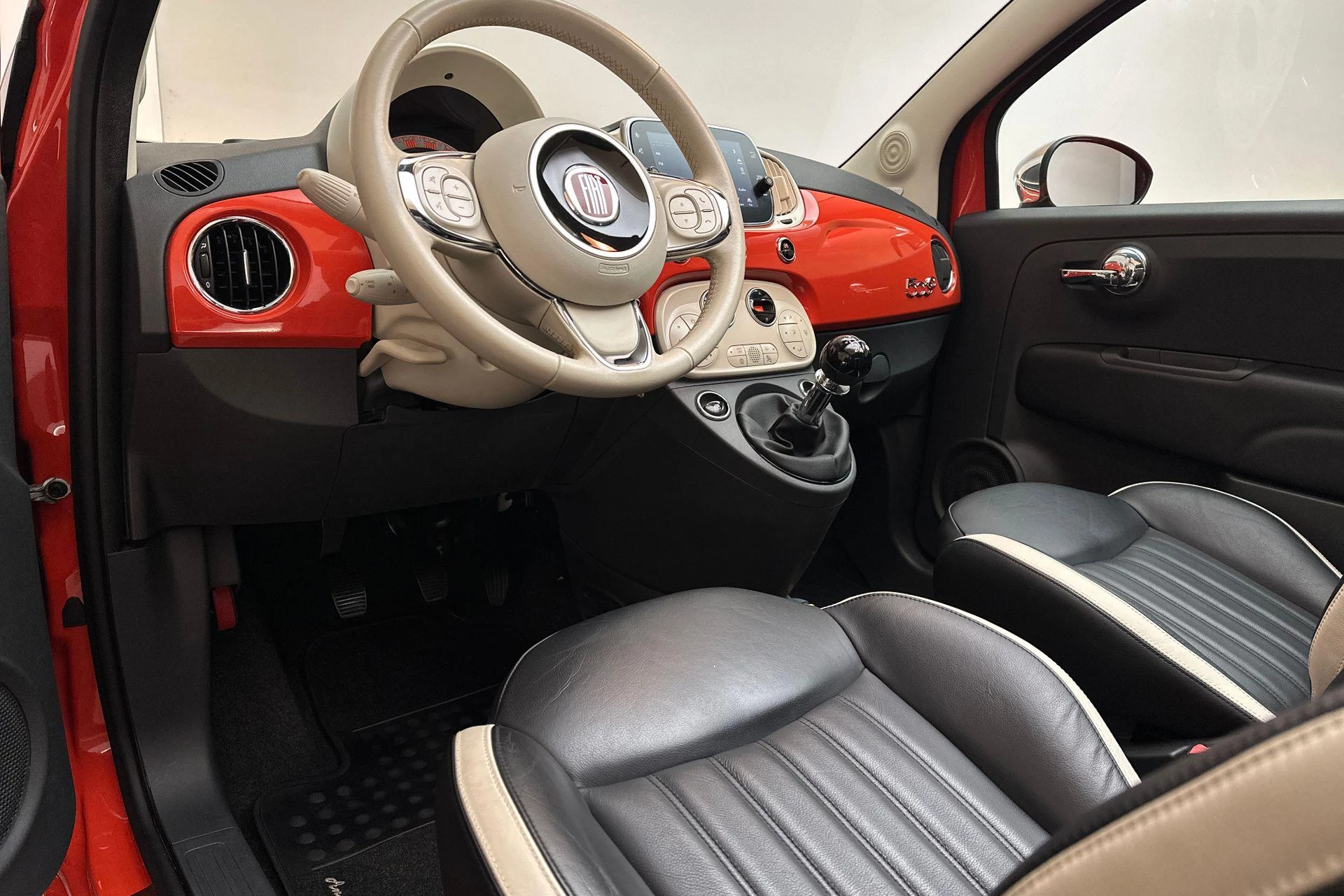 Hoofdafbeelding Fiat 500C