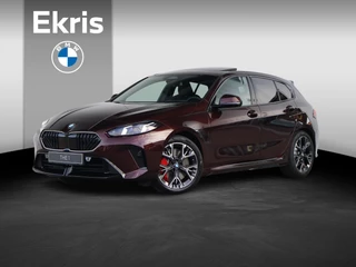 Hoofdafbeelding BMW 1 Serie BMW 1-serie 120 M Sportpakket Pro/ Innovation Pack/ Stuurwielrand verwarmd/ Comfort Access/ Panoramadak/ Sportstoelen/ Harman-Kardon/ Driving Assistant Plus