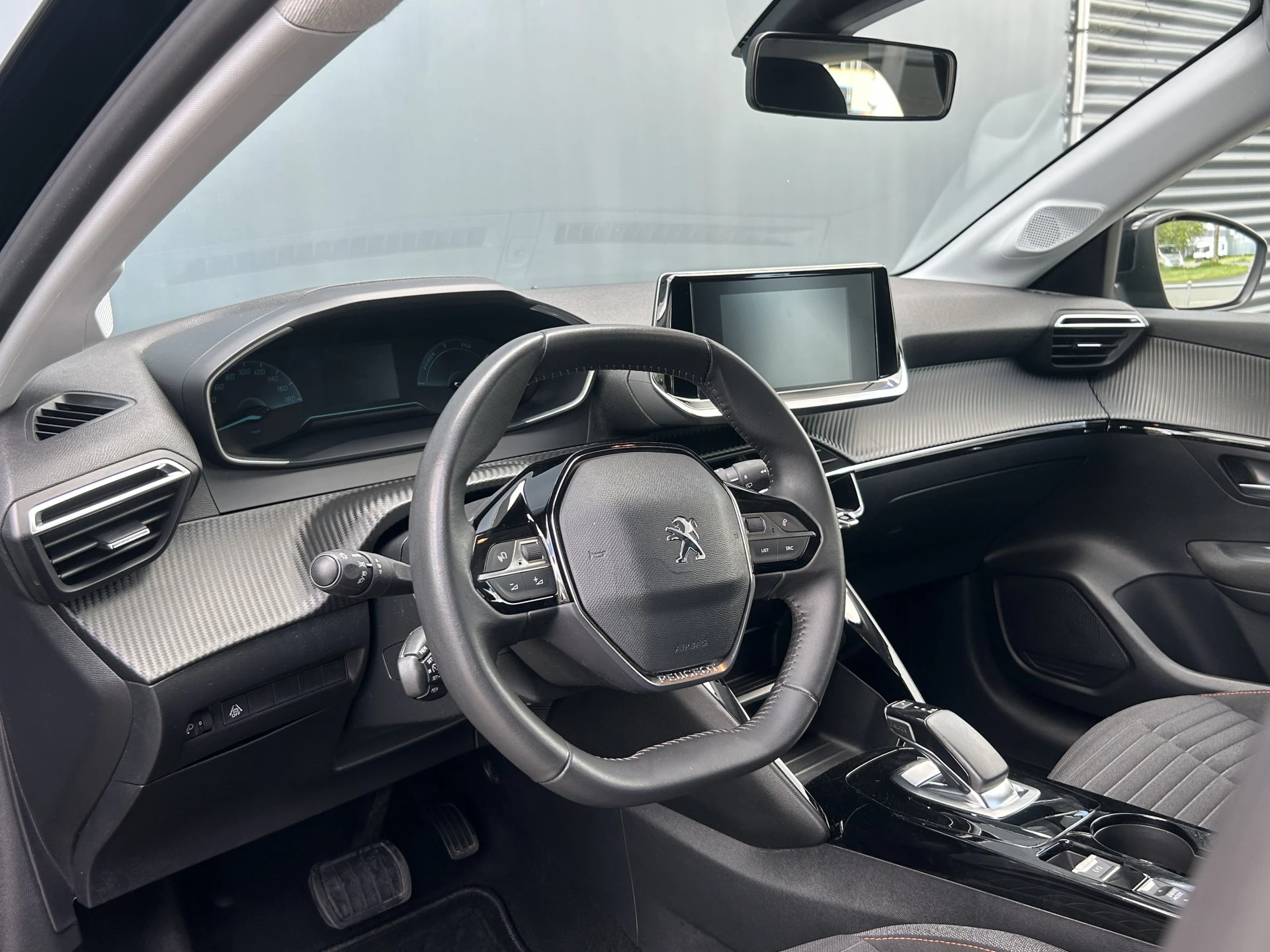 Hoofdafbeelding Peugeot e-208
