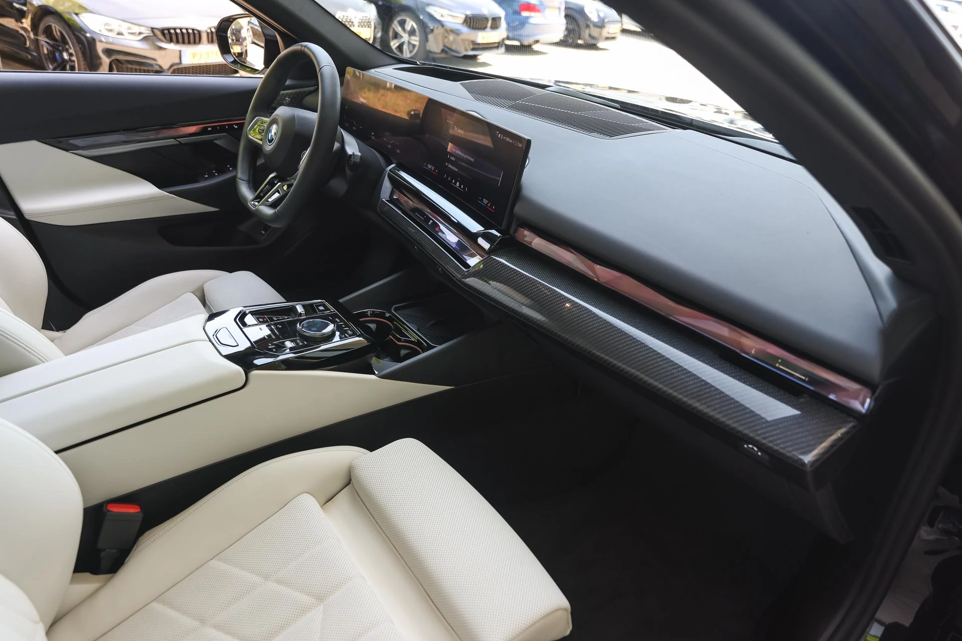 Hoofdafbeelding BMW i5