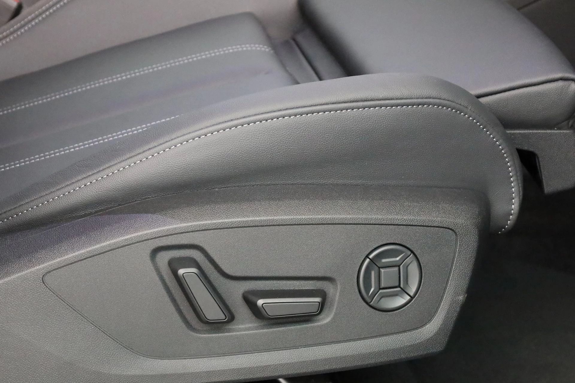 Hoofdafbeelding Audi Q6 e-tron