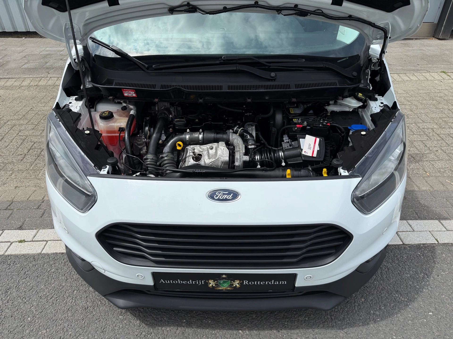 Hoofdafbeelding Ford Transit Courier