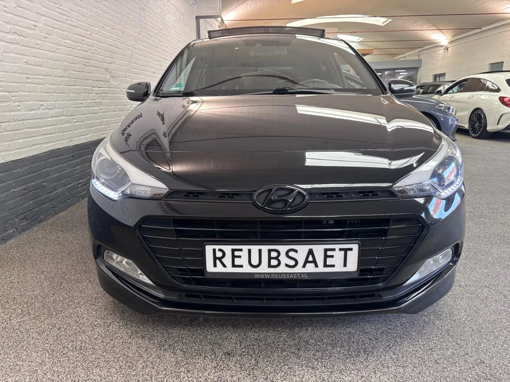 Hoofdafbeelding Hyundai i20